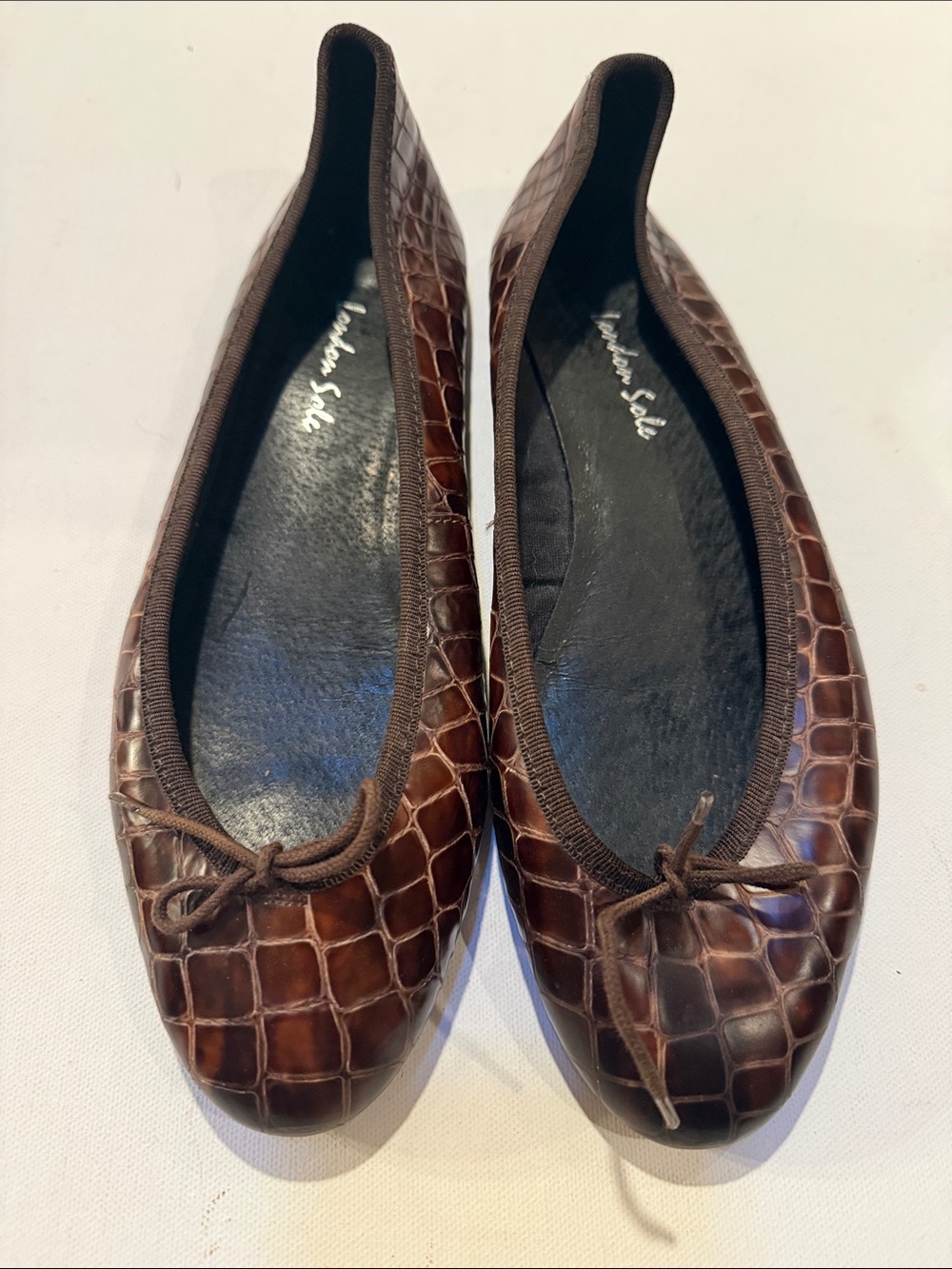 London Sole Brown Croc-Embossed Ballet Flats